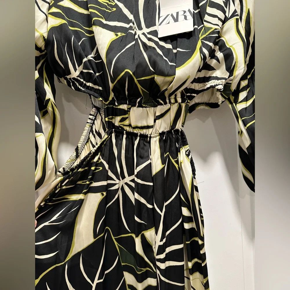 Zara Jumpsuit - Picture 3 of 6